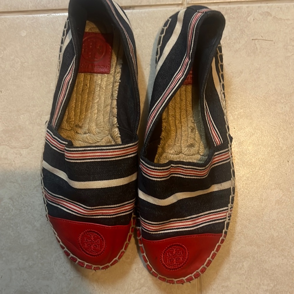 Good condition tory burch slip ons